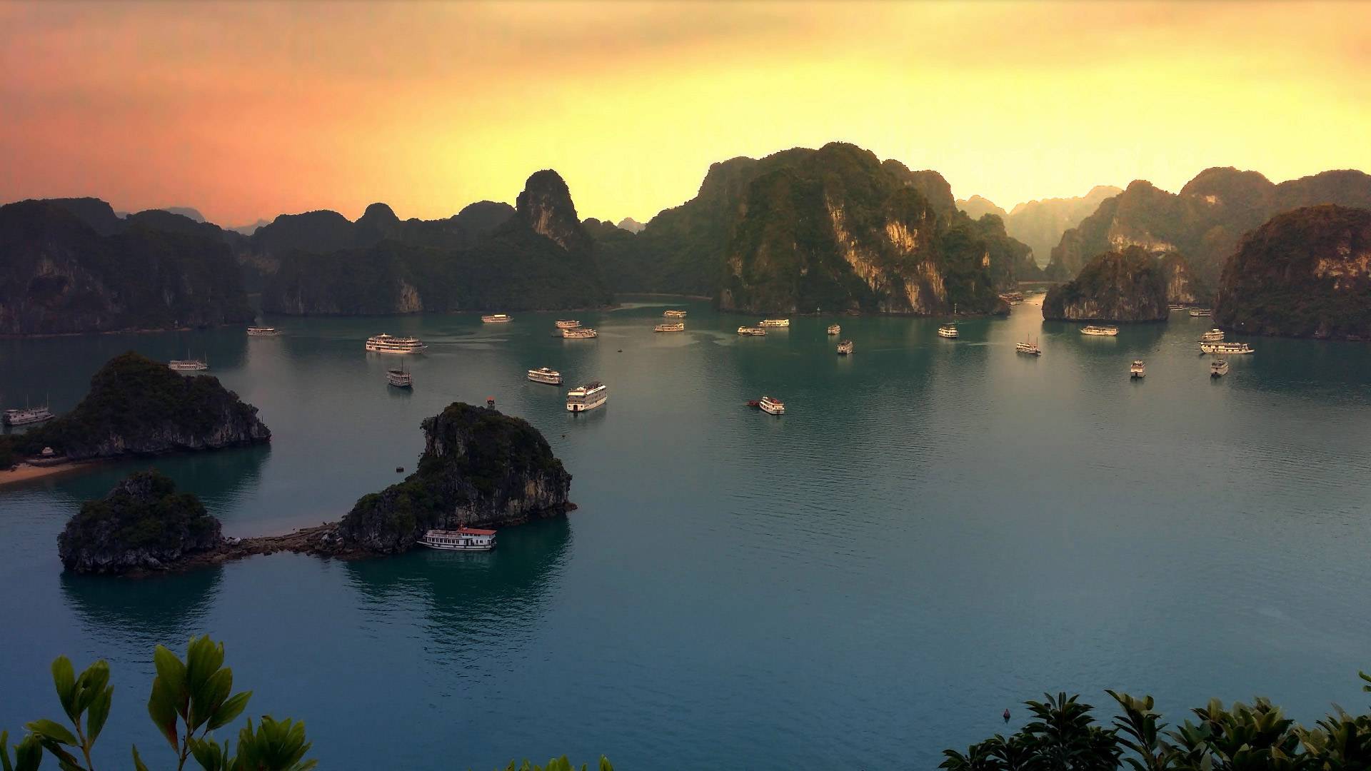 下龙湾的日落， 越南 