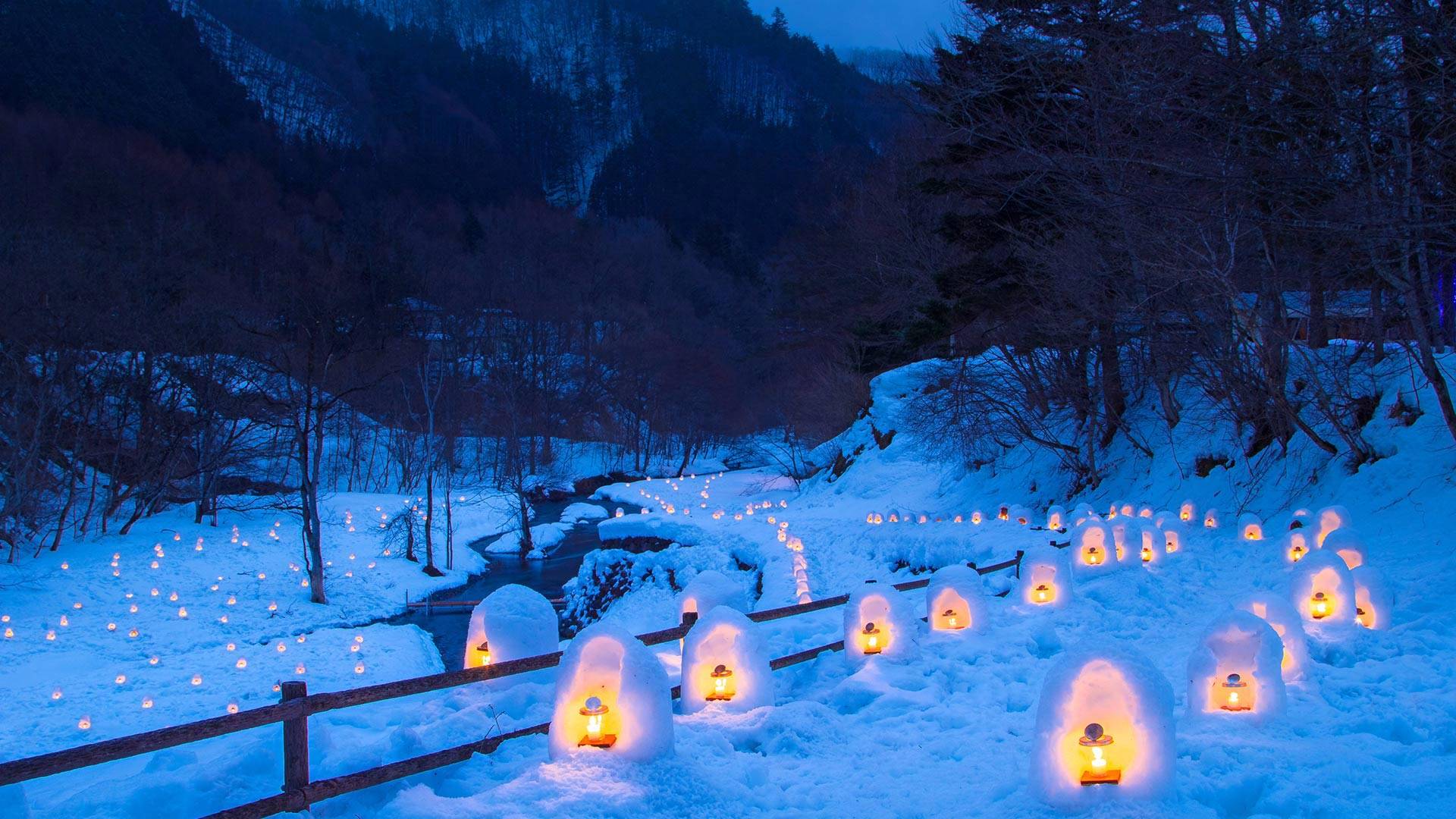汤西川温泉雪屋祭，日本栃木县 