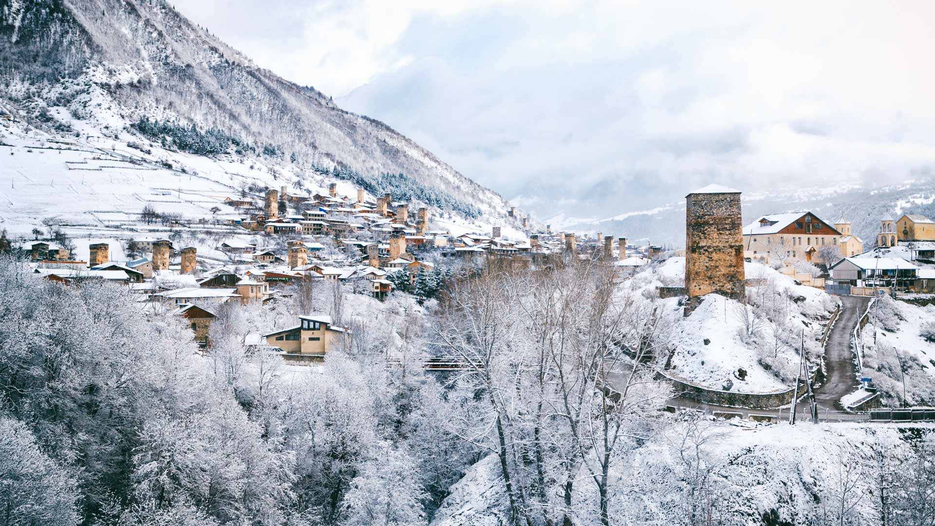 梅斯蒂亚的中世纪塔楼，上斯瓦涅季，格鲁吉亚 